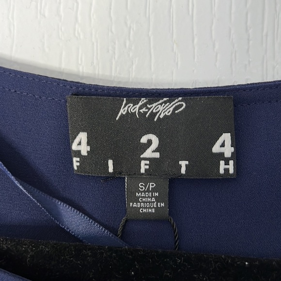 Navy Cape sleeve blouse - Picture 4 of 6